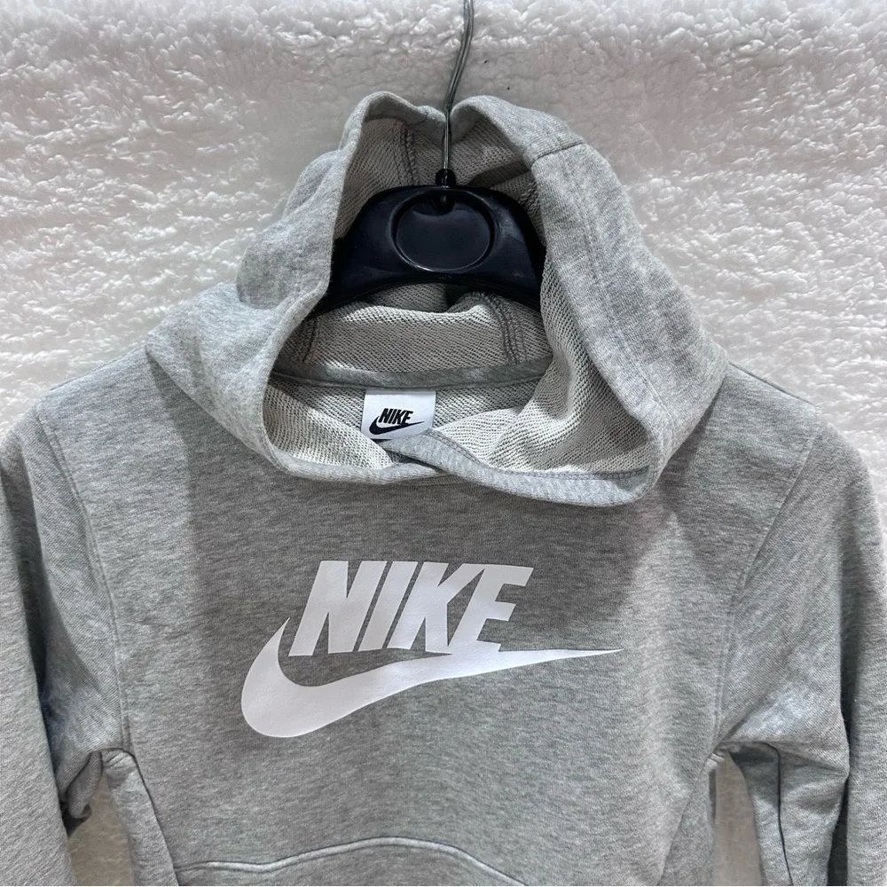Boy’s Nike Gray Sweatshirt Hoodie